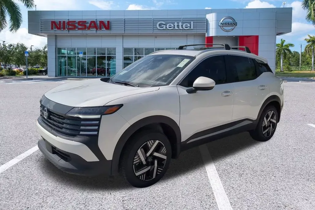 2025 Nissan Kicks SV photo 1