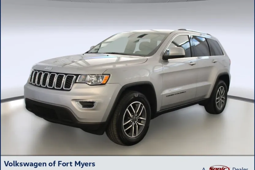 2019 Jeep Grand Cherokee Laredo E photo 1