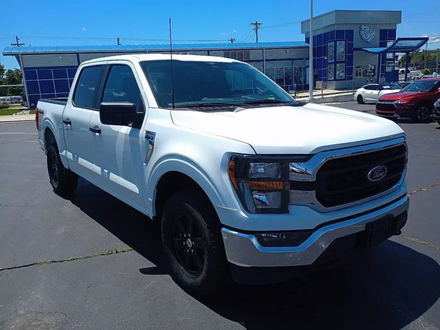 2023 Ford F-150 XL photo 1