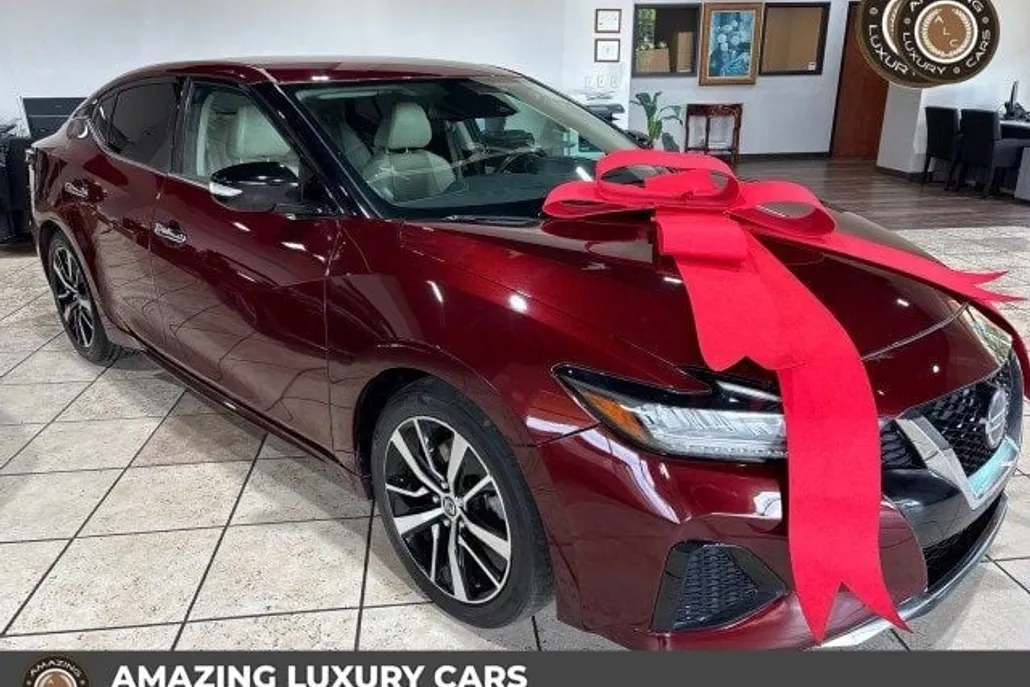 2021 Nissan Maxima SV photo 1