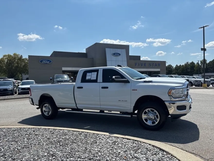 2022 Ram 3500 Tradesman photo 1