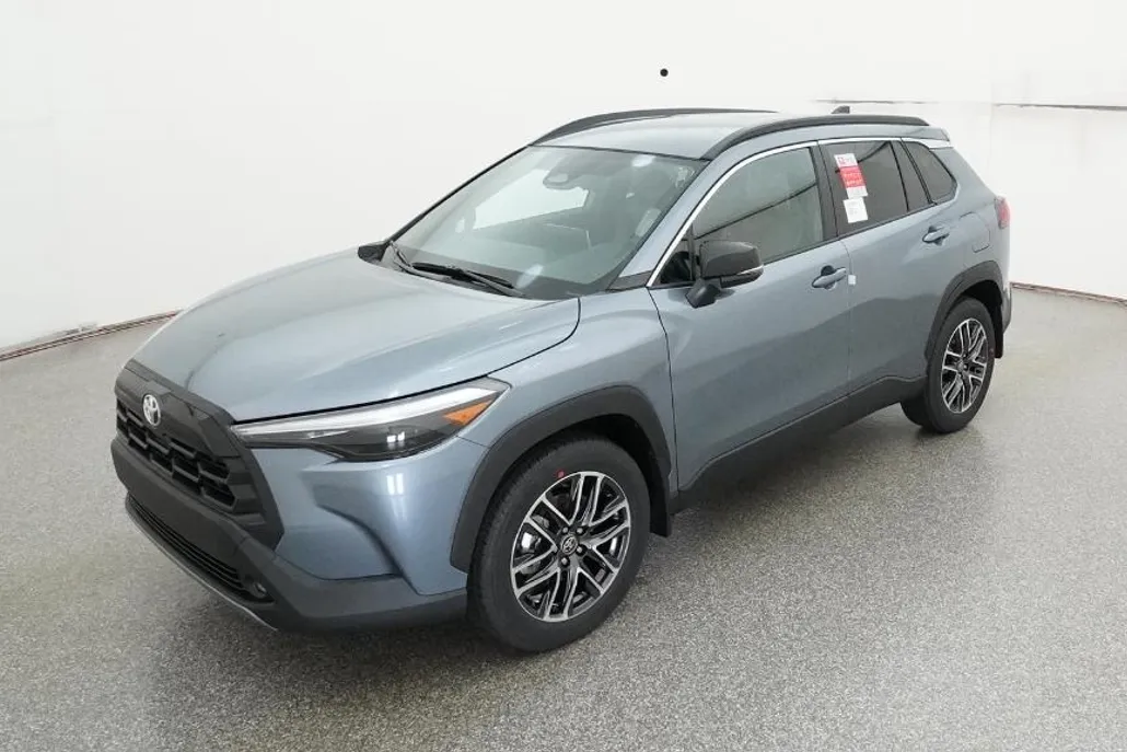 2026 Toyota Corolla Cross XLE photo 1
