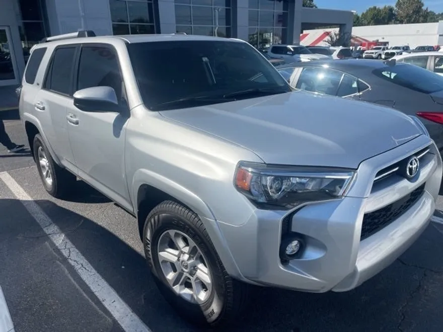 2023 Toyota 4Runner SR5 photo 1