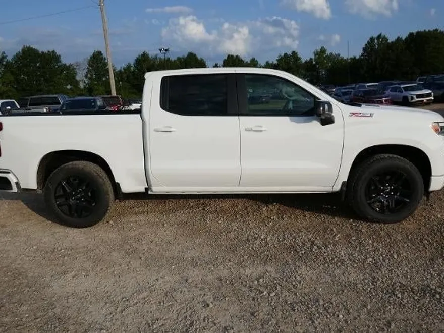 2026 Chevrolet Silverado 1500 RST photo 1