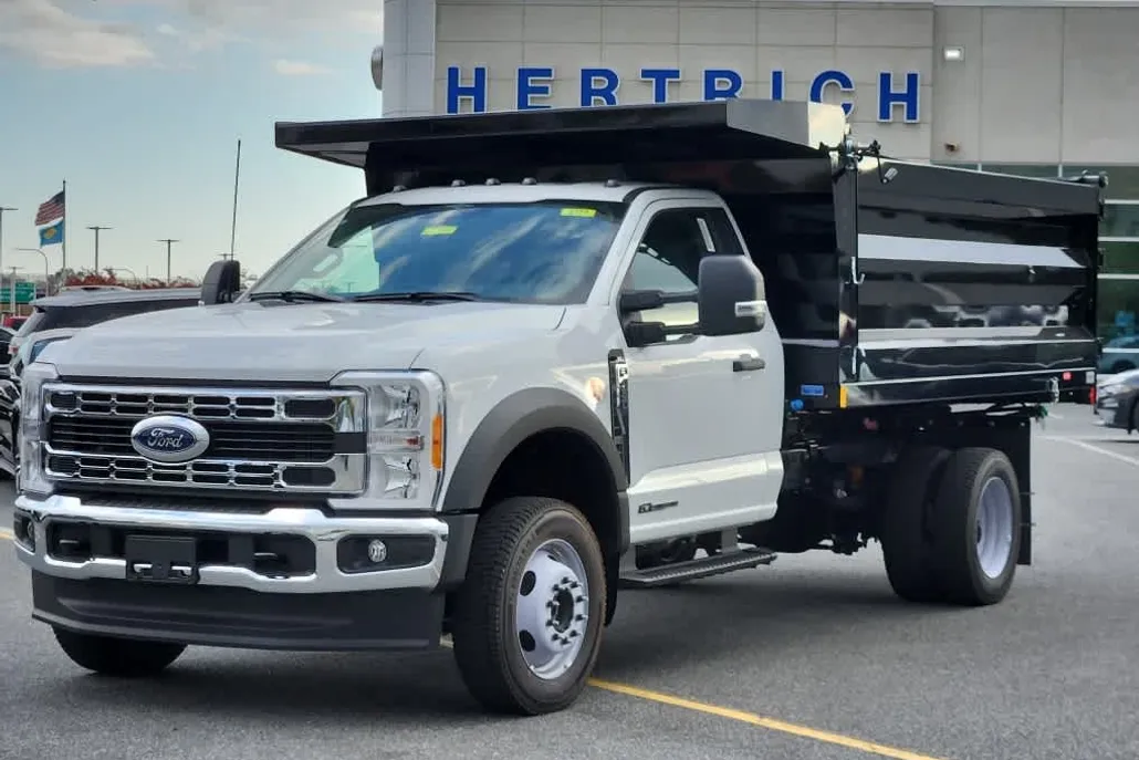 2023 Ford F-450 XL photo 1