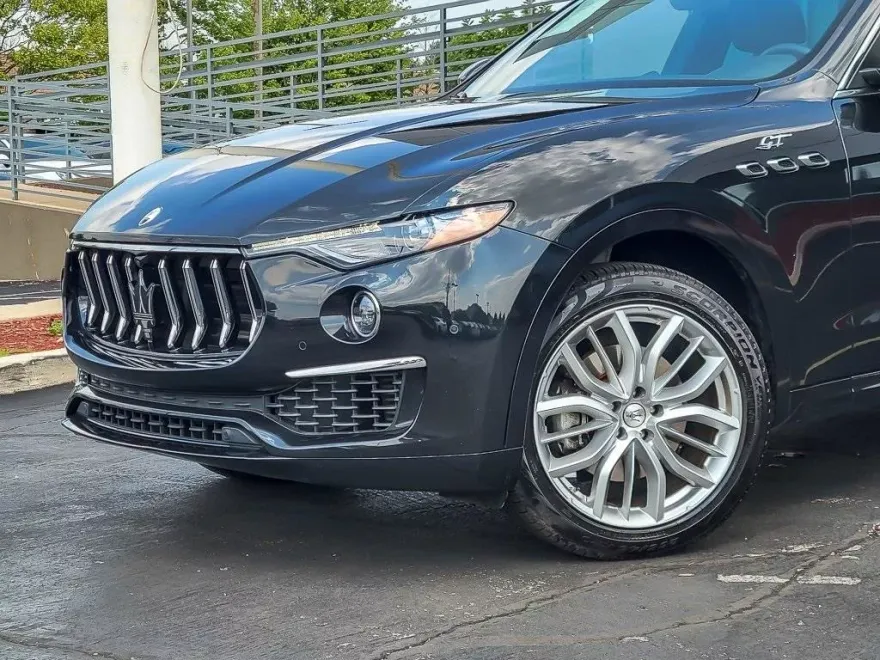 2022 Maserati Levante GT photo 1