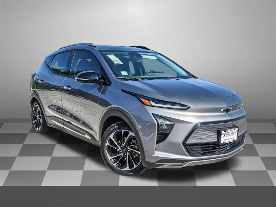 2023 Chevrolet Bolt EUV Premier photo 1