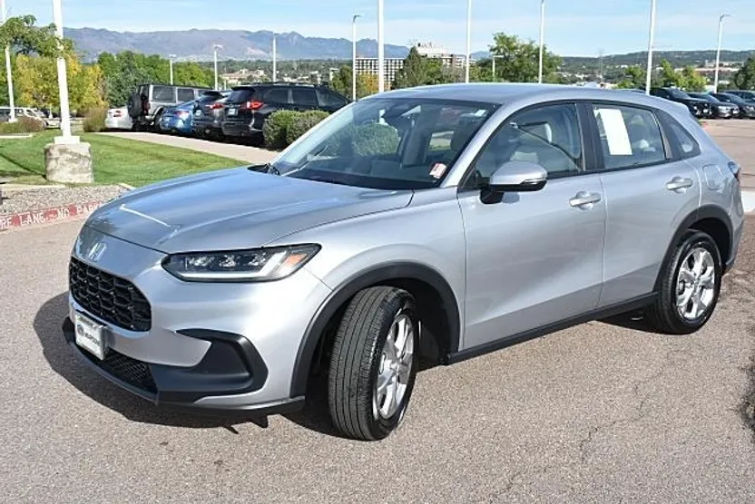 2025 Honda HR-V LX photo 1