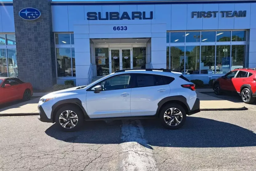 2025 Subaru Crosstrek Premium photo 1