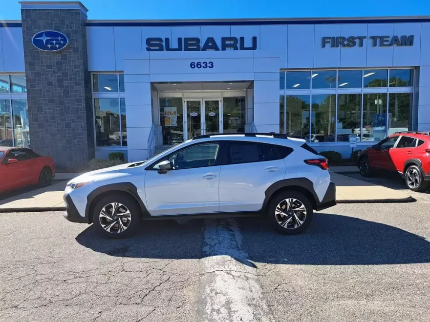2025 Subaru Crosstrek Premium photo 1