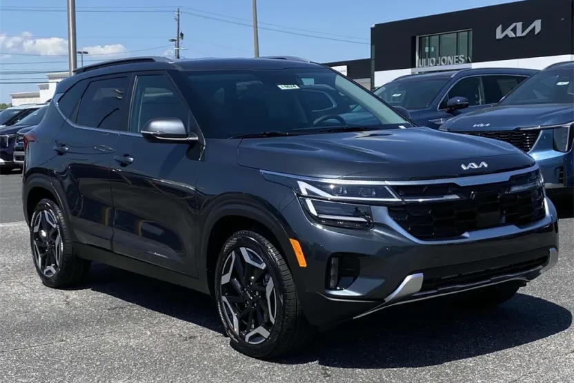2025 Kia Seltos SX photo 1