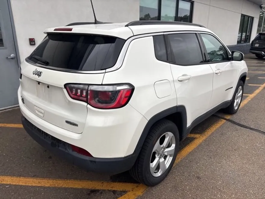 2018 Jeep Compass Latitude photo 1