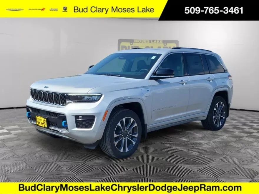 2023 Jeep Cherokee Overland photo 1