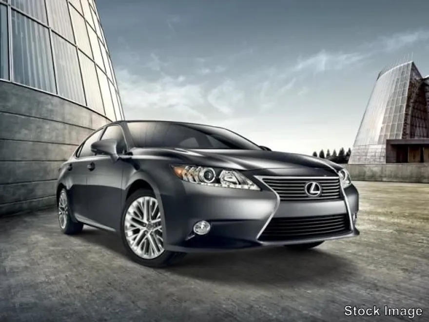 2013 Lexus ES 350 photo 1