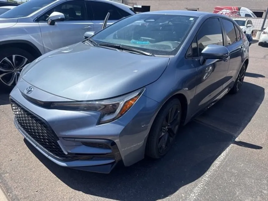 2024 Toyota Corolla SE photo 1