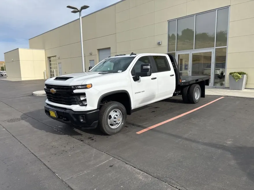 2025 Chevrolet Silverado 3500HD Work Truck photo 1