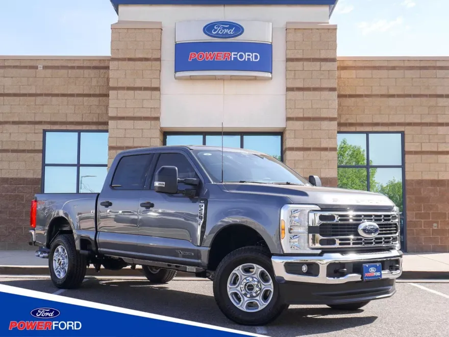 2025 Ford F-250 photo 1