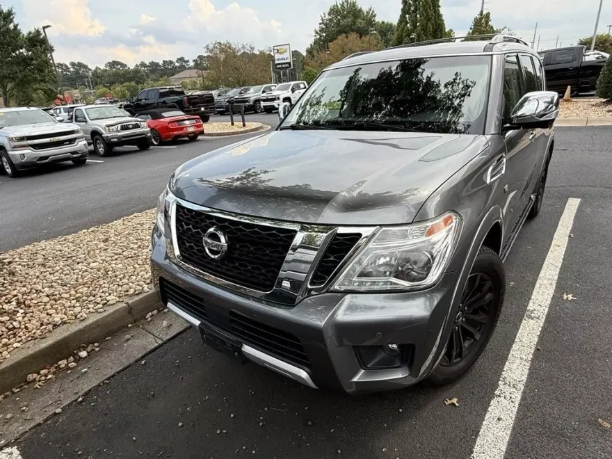 2017 Nissan Armada Platinum photo 1