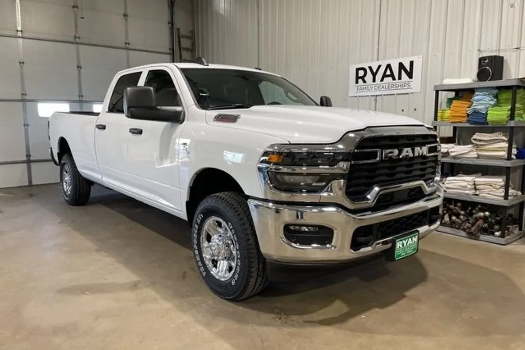 2025 Ram 2500 Tradesman photo 1