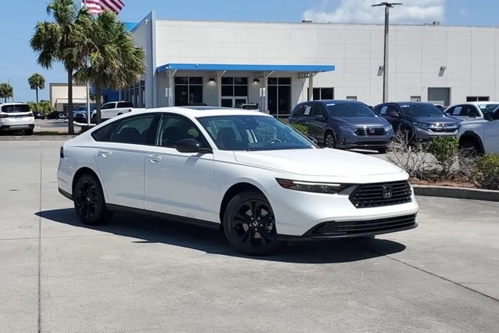 2025 Honda Accord 1.5T SE photo 1