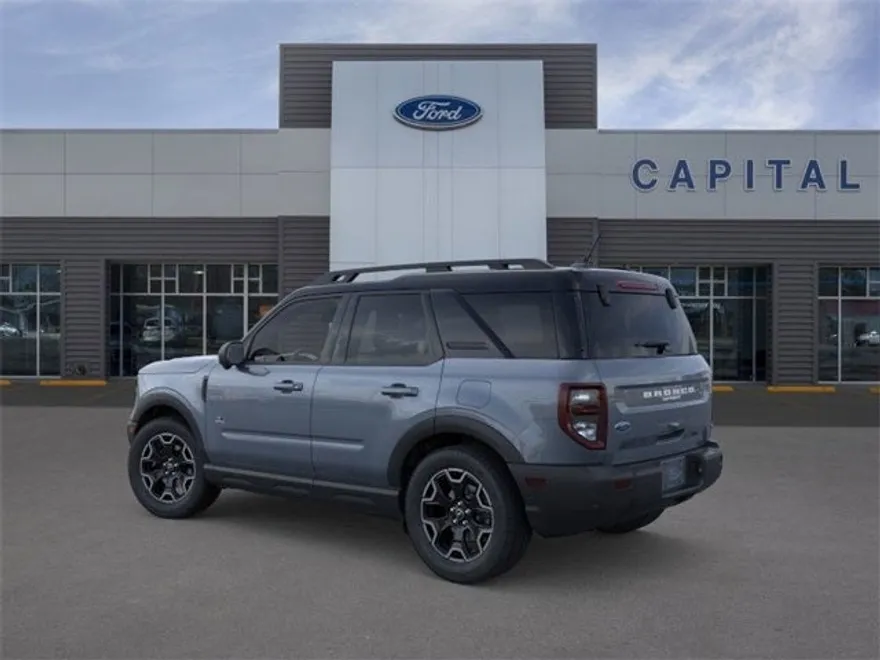 2025 Ford Bronco Sport Outer Banks photo 1