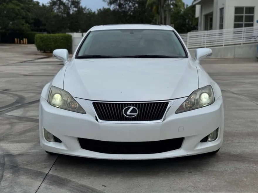 2009 Lexus IS 250 photo 1