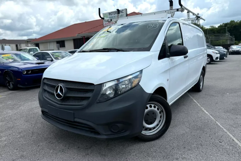 2017 Mercedes Benz Metris Cargo Van photo 1