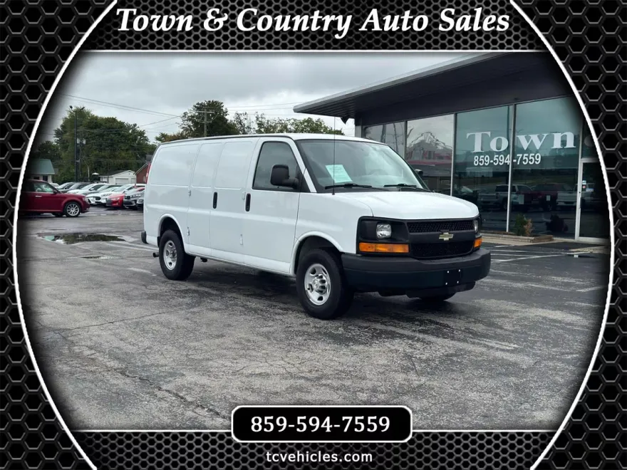 2015 Chevrolet Express 2500 Cargo Van photo 1
