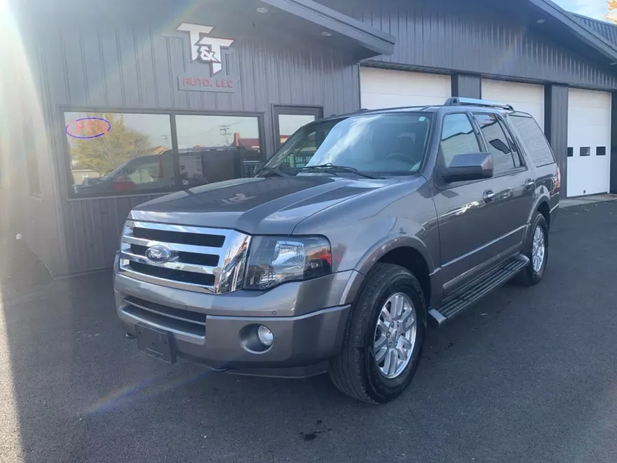 2012 Ford Expedition Limited photo 1