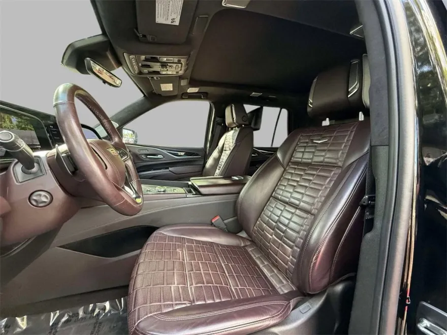2023 Cadillac Escalade Sport Platinum photo 1