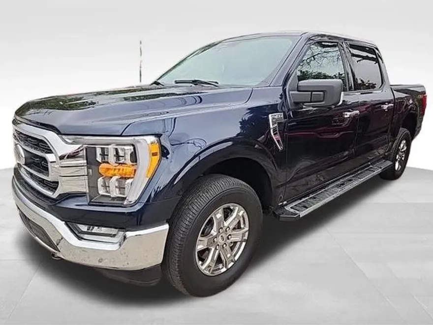 2023 Ford F-150 XLT photo 1