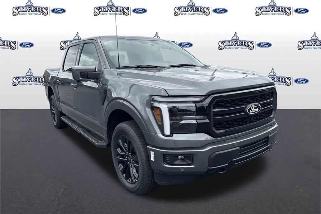 2025 Ford F-150 Lariat photo 1