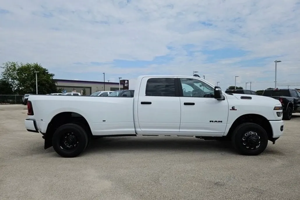 2025 Ram 3500 Big Horn photo 1