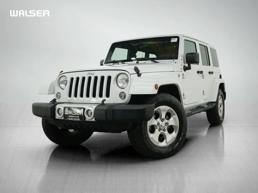 2014 Jeep Wrangler Unlimited Sahara photo 1