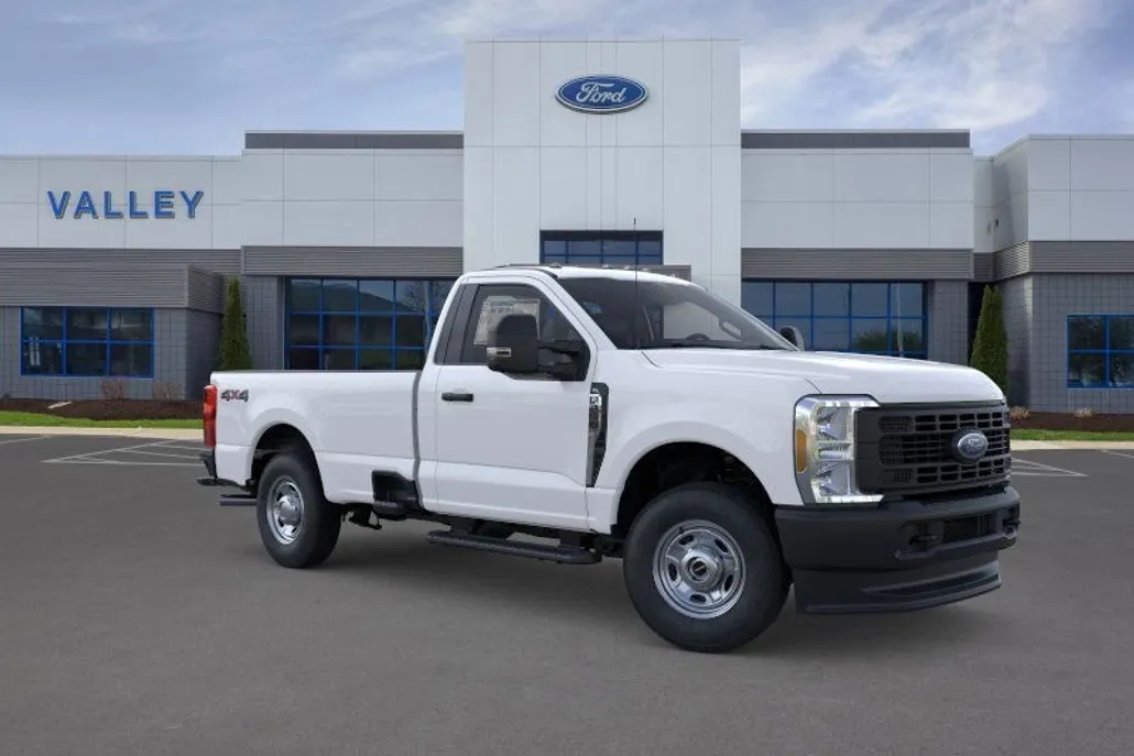 2025 Ford F-250 photo 1