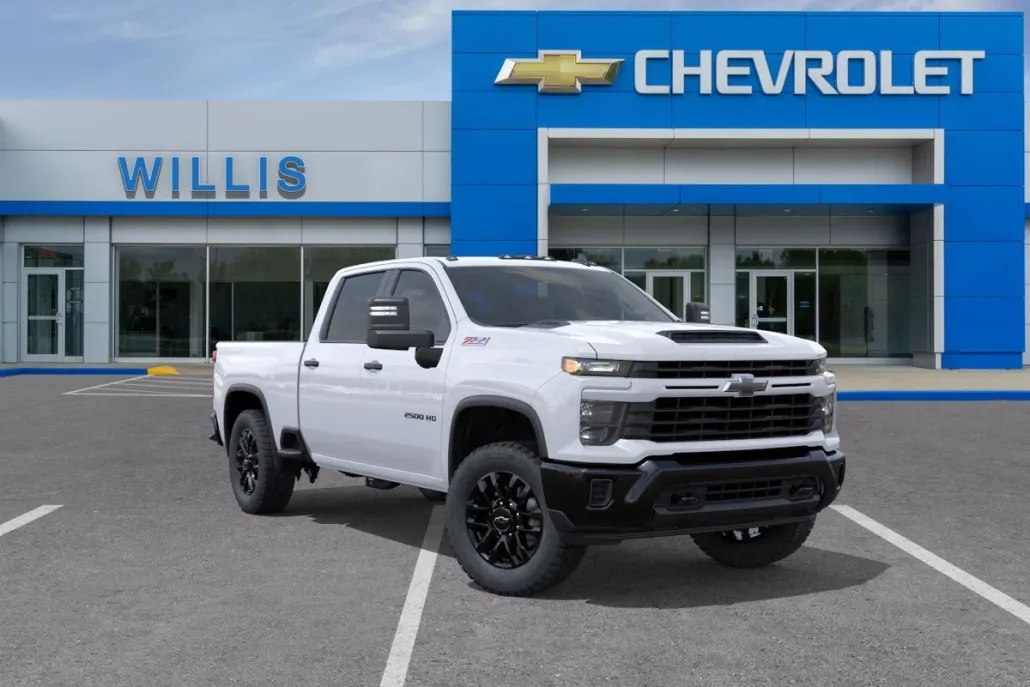 2026 Chevrolet Silverado 2500HD Custom photo 1