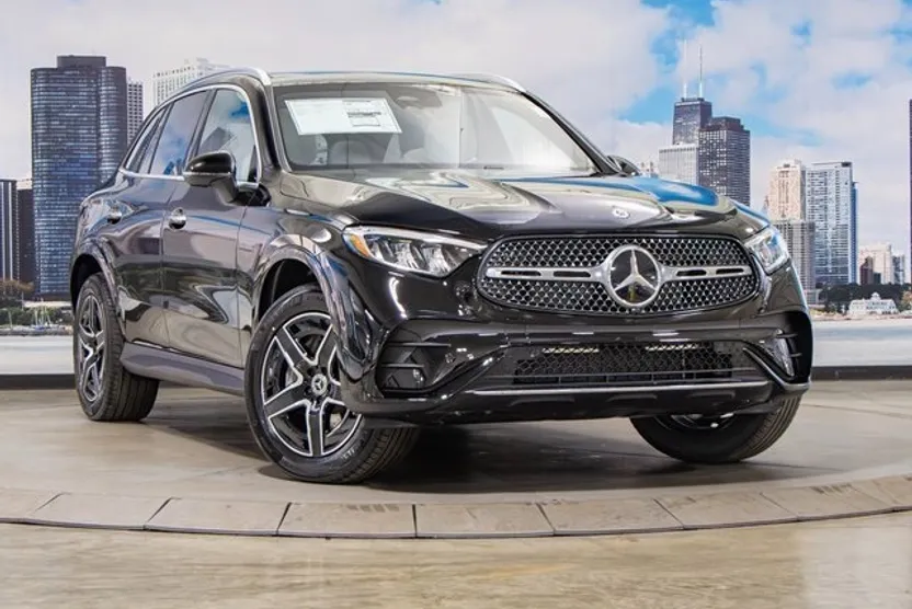 2025 Mercedes Benz GLC 300 4MATIC photo 1