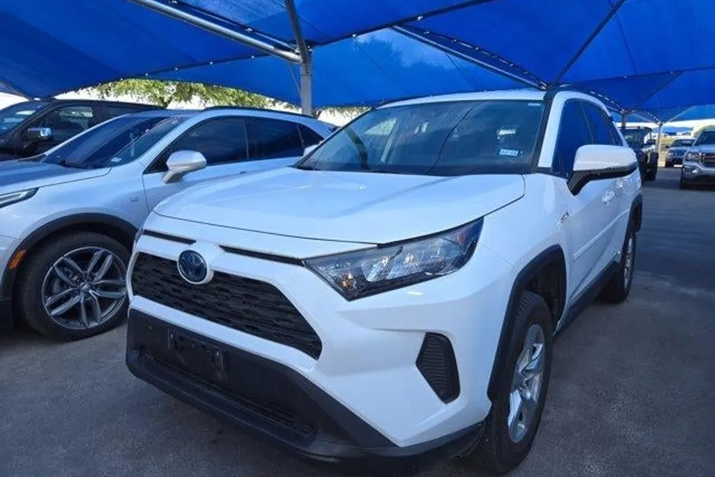 2020 Toyota RAV4 Hybrid LE photo 1
