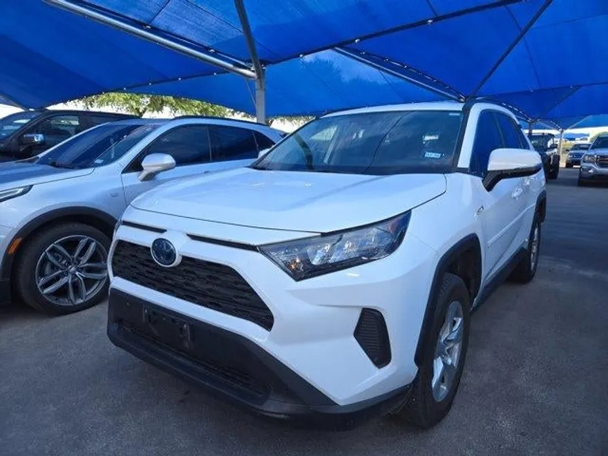 2020 Toyota RAV4 Hybrid LE photo 1