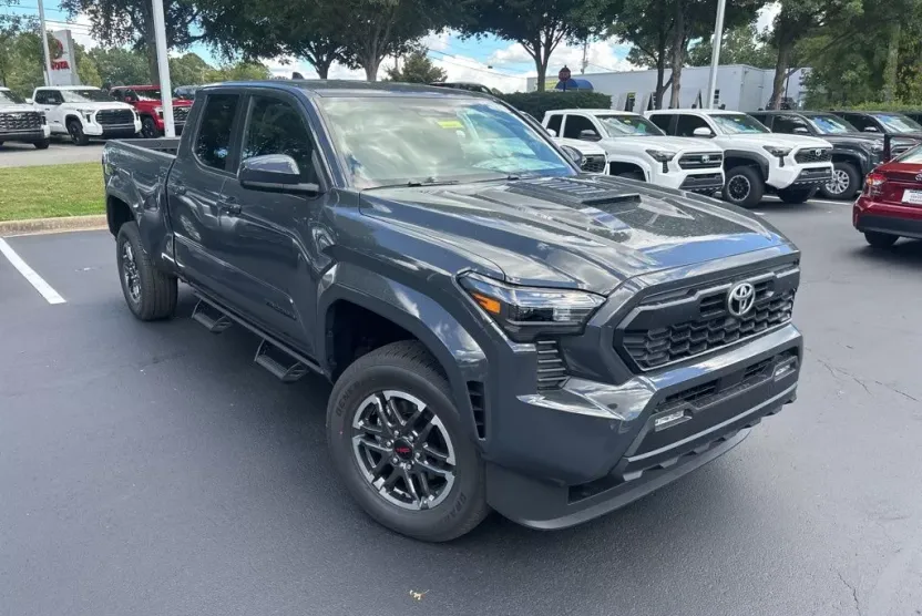 2025 Toyota Tacoma TRD Sport Double Cab photo 1