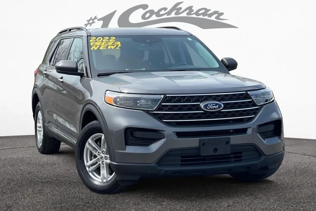 2022 Ford Explorer XLT photo 1