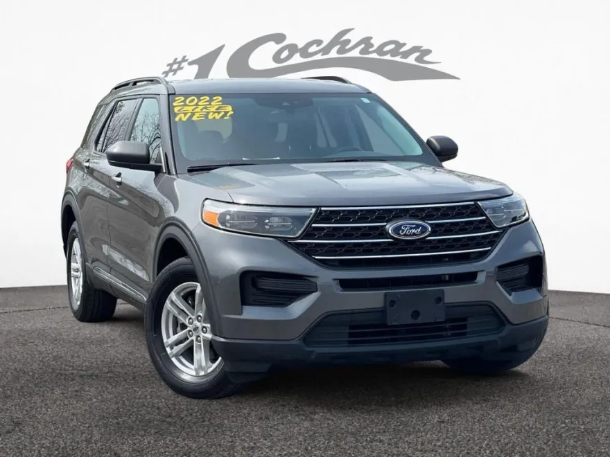 2022 Ford Explorer XLT photo 1