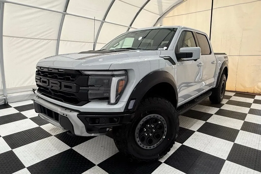 2025 Ford F-150 Raptor photo 1