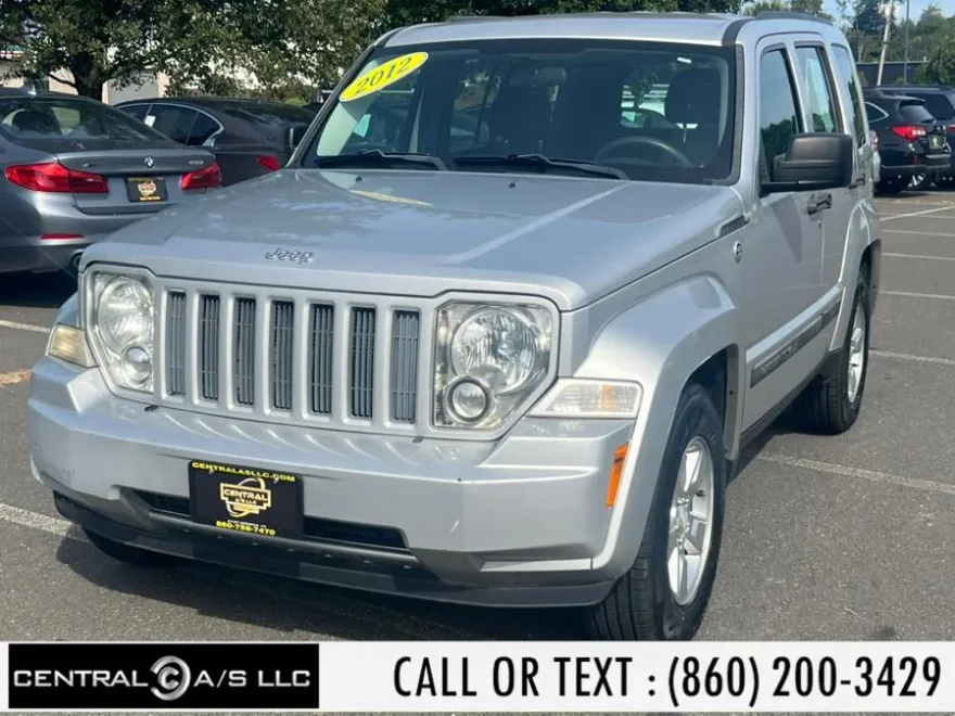 2012 Jeep Liberty Sport photo 1