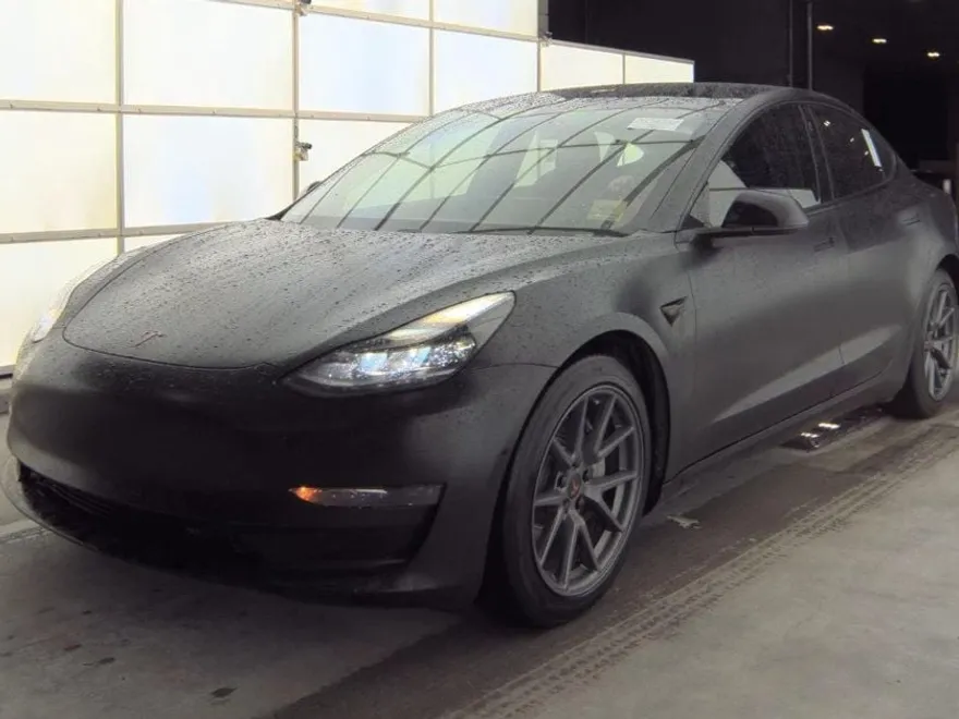 2021 Tesla Model 3 Long Range photo 1