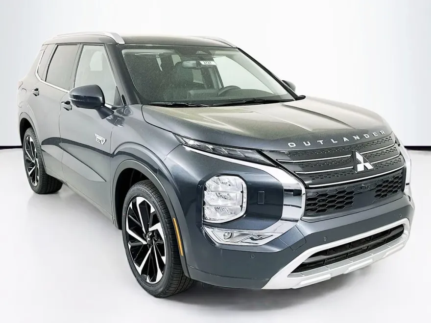 2024 Mitsubishi Outlander PHEV SEL photo 1