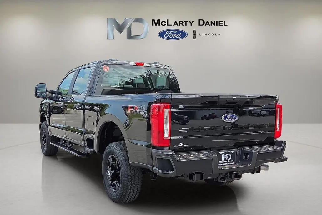 2026 Ford F-250 photo 1