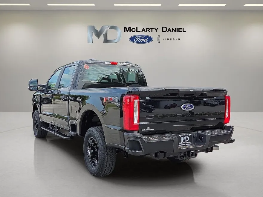 2026 Ford F-250 photo 1