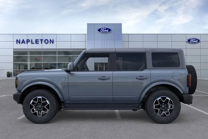 2025 Ford Bronco Outer Banks photo 1