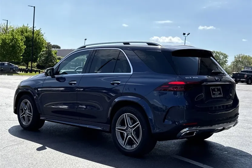 2025 Mercedes Benz GLE 350 4MATIC photo 1